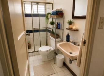 Se vende casa en Mercedes Montes de Oca 27-113