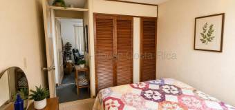 Se vende casa en Mercedes Montes de Oca 27-113