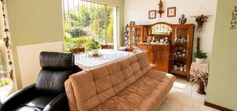 Se vende casa en Mercedes Montes de Oca 27-113