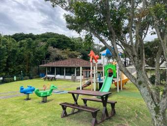 Se vende casa en Ulloa Heredia 26-2246