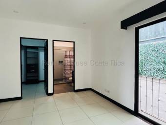 Se vende casa en Ulloa Heredia 26-2246