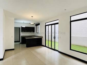 Se vende casa en Ulloa Heredia 26-2246
