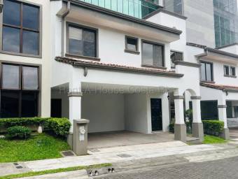 Se vende casa en Ulloa Heredia 26-2246