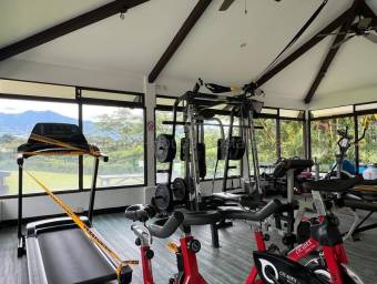 Se vende casa en Ulloa Heredia 26-2246