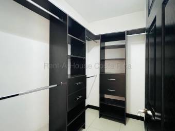 Se vende casa en Ulloa Heredia 26-2246