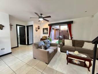 Se vende casa en San Francisco Heredia 27-74