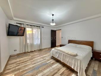 Se vende casa en San Francisco Heredia 27-74