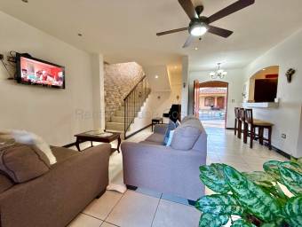 Se vende casa en San Francisco Heredia 27-74