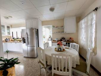 Se vende casa en Rohrmoser San José 25-139