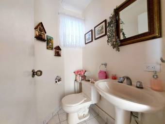 Se vende casa en Rohrmoser San José 25-139
