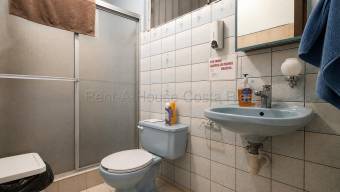 Venta de Propiedad Comercial en Alajuelita-Centro. RAH 27-209, ₡ 150,000,000, 1, San José, Alajuelita