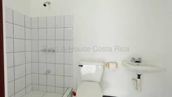Se alquila apartamento en San Rafael Escazú 27-313