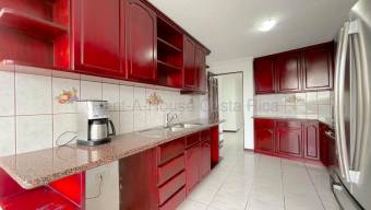 Se alquila apartamento en San Rafael Escazú 27-313
