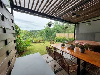 Se vende casa en Colón Mora 27-79