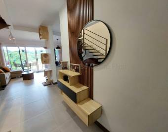 Se vende casa en Colón Mora 27-79