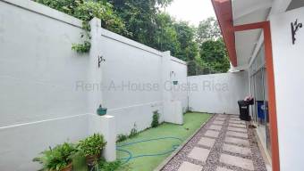 Se vende casa en Colón Mora 26-2134