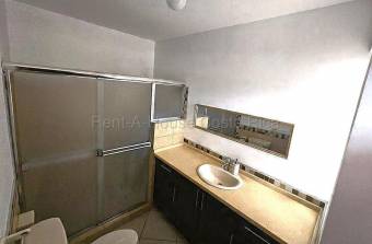 Se vende casa en Colón Mora 26-2134