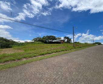 Lote plano de 1,227 m2 a la venta en Residencial Quintas El Dorado en La Guacima, Alajuela.