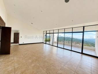 Venta de casa de lujo con piscina y entorno natural en Ciudad Colón #27-325 GS
