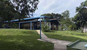 Venta de quinta con 2 piscinas, rancho y amplias zonas verdes #27-290 GS