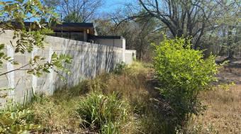 Lote cerca de Playa Grande  Permiso de Construcción Aprobado  Uso Mixto