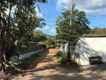 Lote cerca de Playa Grande  Permiso de Construcción Aprobado  Uso Mixto
