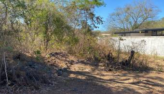 Lote cerca de Playa Grande  Permiso de Construcción Aprobado  Uso Mixto