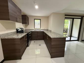 SE ALQUILA APARTAMENTO SANTA ANA, BRASIL DE MORA, 3 HABITACIONES