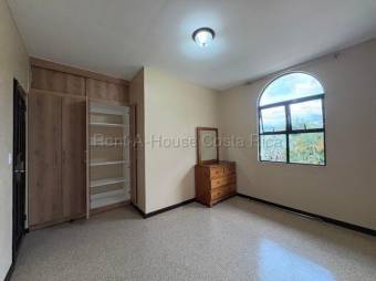 Se alquila apartamento en Escazú Centro 27-2