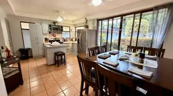 Venta de casa con piscina, rancho y estudio para generar ingresos #27-288 GS