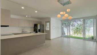 Venta de casa contemporánea en condominio privado #27-316 GS