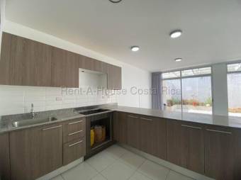 Se alquila casa en San Miguel Santo Domingo 27-279