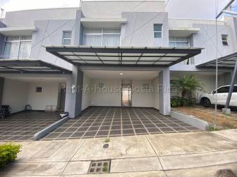 Se alquila casa en San Miguel Santo Domingo 27-279