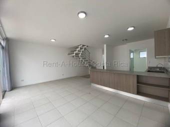 Se alquila casa en San Miguel Santo Domingo 27-279