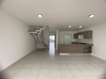 Se alquila casa en San Miguel Santo Domingo 27-279