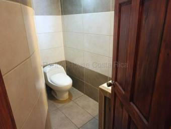 Se alquila casa en Escazú Centro 27-142