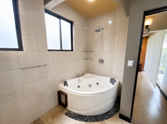 Single-story house for sale in the Las Vueltas condominium within Ciudad Hacienda Los Reyes in La Gu