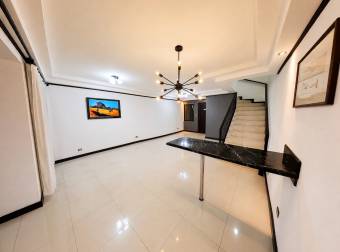 CASA EN VENTA  RESIDENCIAL MONSERRAT  TRES RÍOS, CARTAGO
