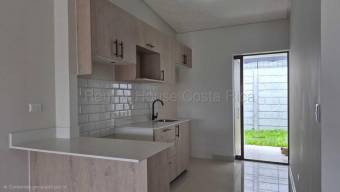 Se alquila casa en San Francisco Heredia 27-352