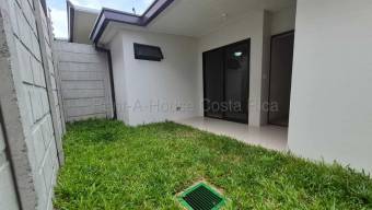 Se alquila casa en San Francisco Heredia 27-352