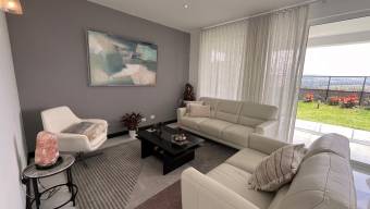 Se vende casa en San Rafael Escazú 26-710