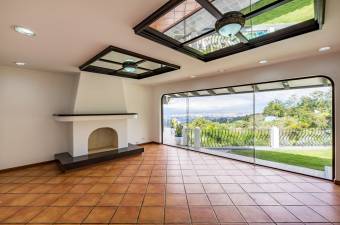 Se vende casa en San Antonio Escazú 26-711
