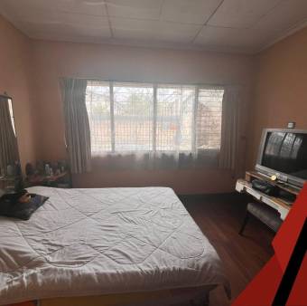 Venta de propiedad comercial con uso mixto y alto potencial #27-302 GS