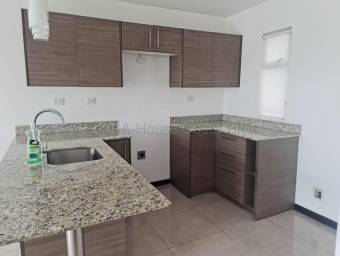 Se alquila casa en El Coyol Alajuela 27-373