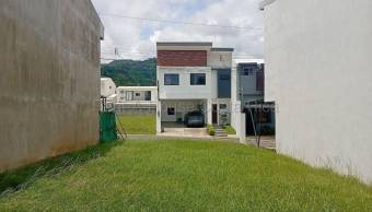 Se vende lote en Brasil Santa Ana 26-2147