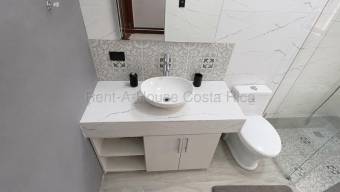 Se vende apartamento en San Rafael Montes de Oca 27-181