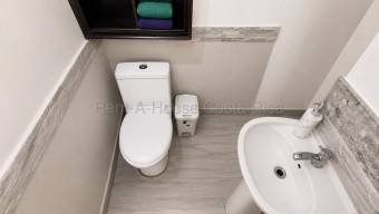 Se vende apartamento en San Rafael Montes de Oca 27-181
