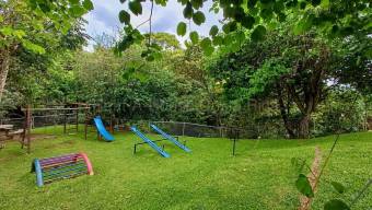 Se vende apartamento en San Rafael Montes de Oca 27-181