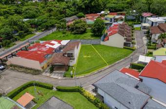 Se vende lote en Uruca Santa Ana 27-92