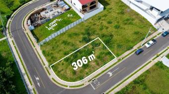 Se vende lote en San Isidro Heredia 26-2241